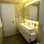 Luxury Sundance