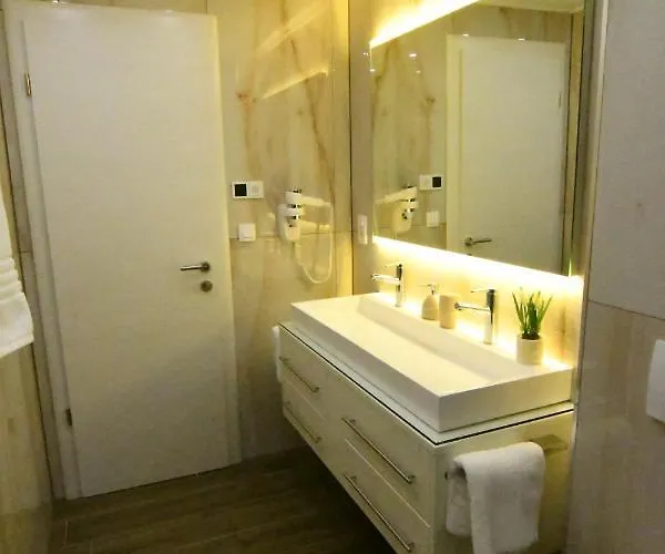 Luxury Sundance